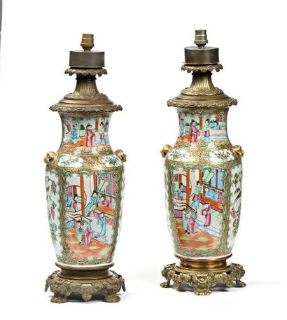 CHINE, CANTON, fin XIXe.
Paire de vases en...