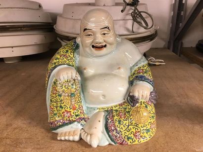 CHINE, XXe.
Statuette de Budaï en porcelaine...