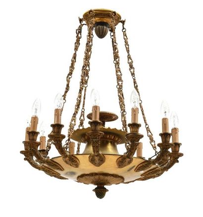 Lustre circulaire en bronze ciselé et doré...