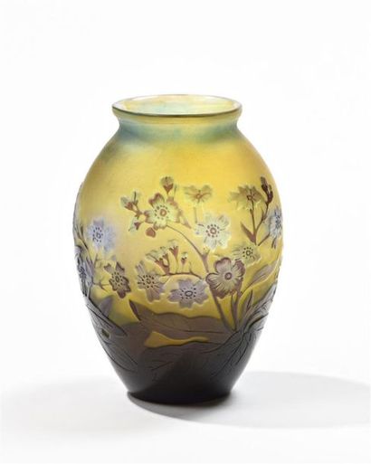 Emile GALLE (1846-1904).
Petit vase ovoïde...