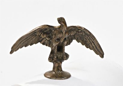Mascotte automobile en bronze argenté figurant...