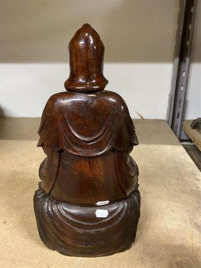 CHINE, XXe.
Statuette de Guanyin en bois...