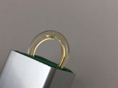 Pascal MORABITO.
Bague en or jaune 18K ornée...