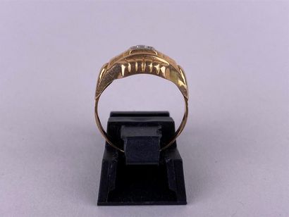 Bague en or jaune et gris 18K ornée d'un...