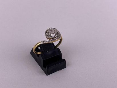 Bague tourbillon en or jaune et gris 18K...