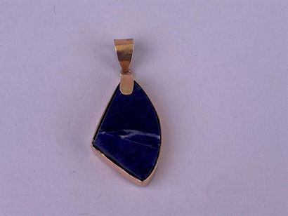 Pendentif en or jaune 14K orné d'une pierre...