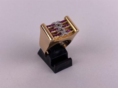 Bague tank en or jaune et gris 18K ornée...