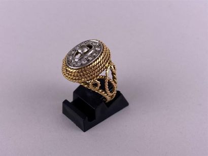 Bague dôme en or jaune et gris 14K centrée...