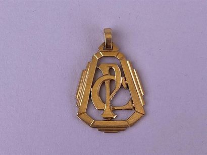 Pendentif en or jaune 18K ajouré, chiffré...