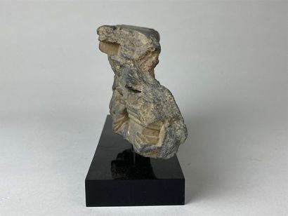 Art Gréco-bouddhique du Gandhara, IIe-IIIe.
Fragment...