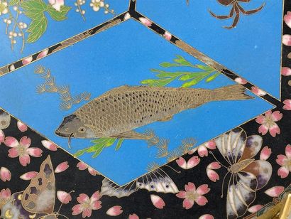 JAPON, circa 1900.
Plat circulaire en cuivre...