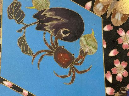 JAPON, circa 1900.
Plat circulaire en cuivre...