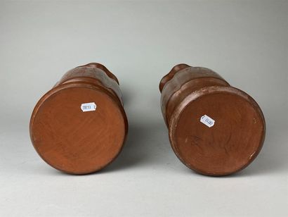 CHINE, XXe.
Deux vases balustres formant...