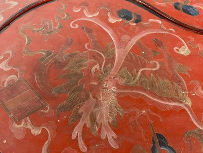 CHINE, début XXe.
Grande boîte couverte en...