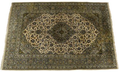 Grand tapis iranien en laine nouée main à...