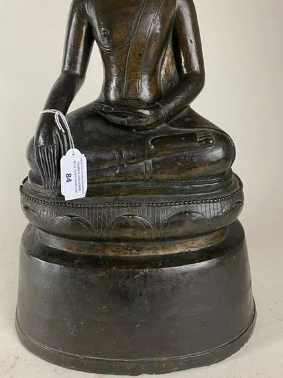 LAOS, XIXe.
Statue de bouddha en bronze,...