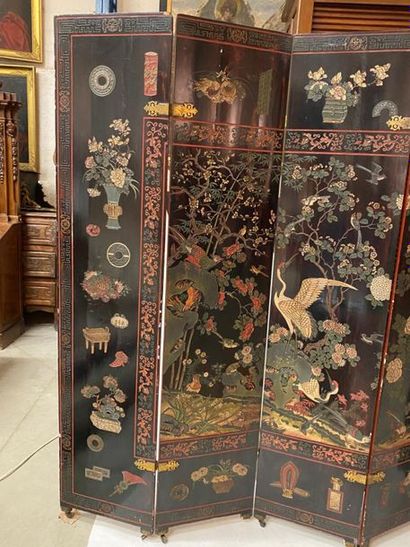 CHINE, fin XIXe.
Paravent à dix feuilles...