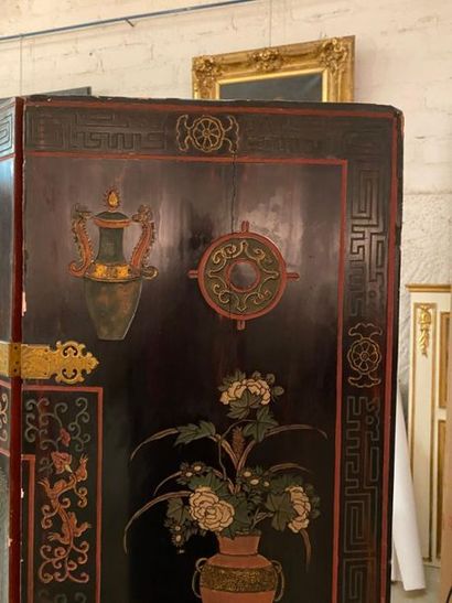 CHINE, fin XIXe.
Paravent à dix feuilles...