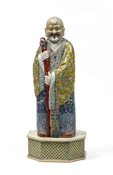 CHINE, XXe.
Statue d'immortel en porcelaine...