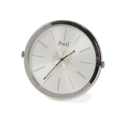 PIAGET.
Pendulette de voyage circulaire en...
