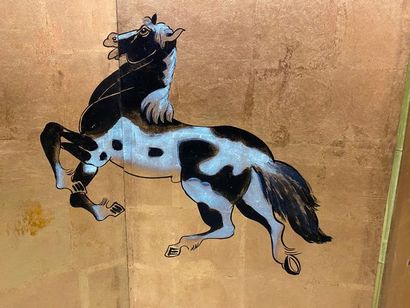 JAPON, XXe.
Paravent à quatre feuilles, une...