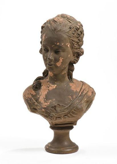LE BRUN (vers 1900).
Buste de jeune femme.
Sculpture...