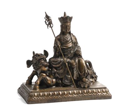CHINE, XXe.
Statuette de Xuanzang en bronze,...