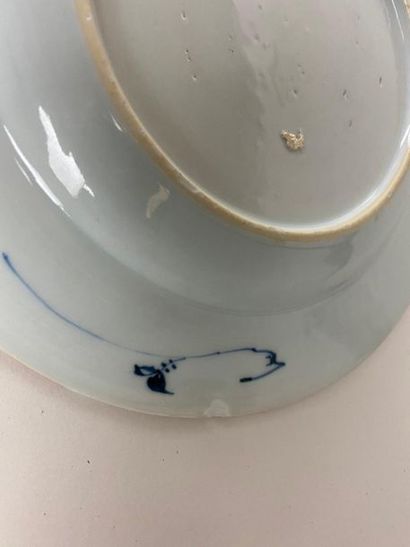 CHINE, XVIIIe.
Deux assiettes en porcelaine...