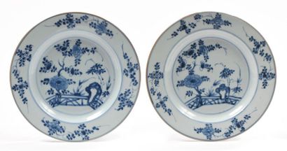 CHINE, XVIIIe.
Deux assiettes en porcelaine...