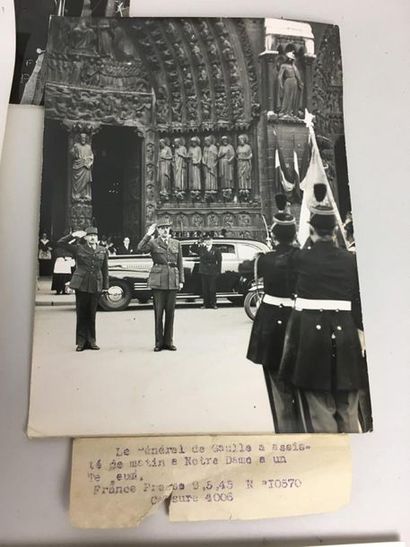 France, XXème.
Souvenirs du Général De Gaulle.
-...