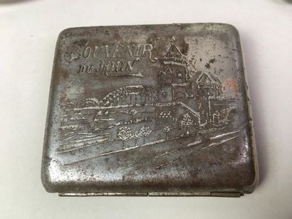 France, période France 40.
Lot de souvenirs.
-...