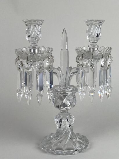BACCARAT.

Candélabre en cristal à deux feux...