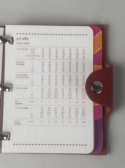 HERMES.

Carnet de notes en cuir souple grainé...