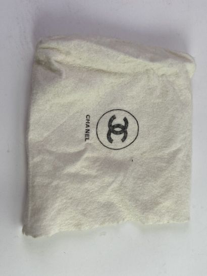 CHANEL, PARIS.

Modèle : Caméra.

Sac bandoulière...