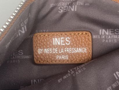 INES de la FRESSANGE.

Petite pochette de...
