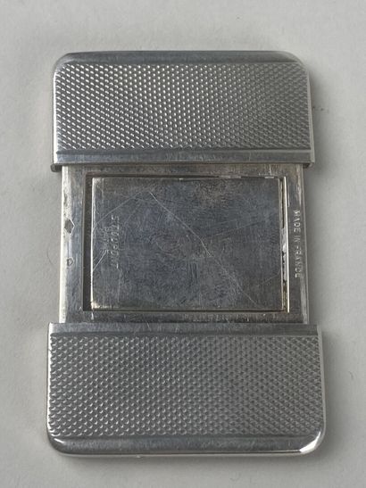 S.T DUPONT.

Petit porte-photo de poche en...