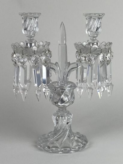BACCARAT.

Candélabre en cristal à deux feux...