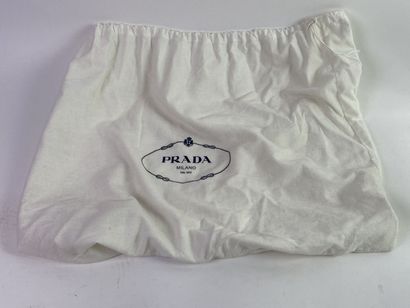 PRADA, Milano.

Sac à main à deux anses en...