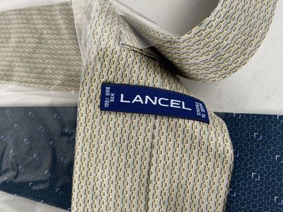 LANCEL Paris.

Ensemble de 4 cravates en...