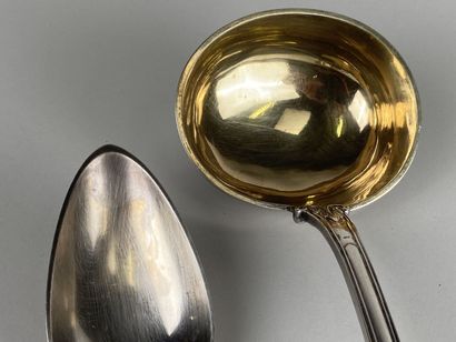 Cuillère à ragoût et louche en argent et...