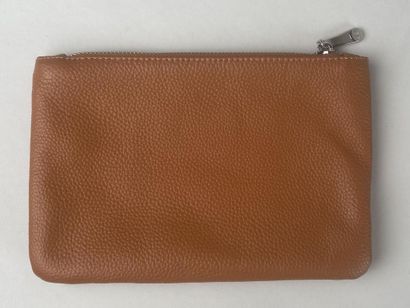 INES de la FRESSANGE.

Petite pochette de...