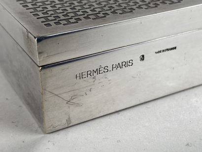 HERMES, Paris.

Boîte rectangulaire en métal...