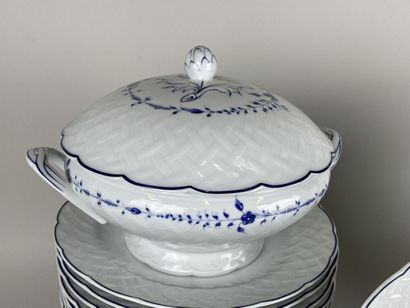 BERNARDAUD Limoges.

Modèle HORTENSE.

Partie...