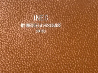 INES de la FRESSANGE.

Petite pochette de...