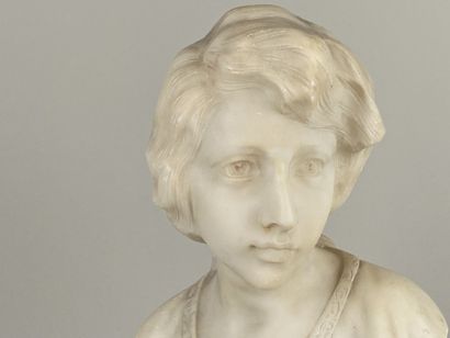 Ecole française vers 1900.

Buste de femme.

Sculpture...