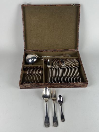 CHRISTOFLE.

Partie de ménagère en métal...