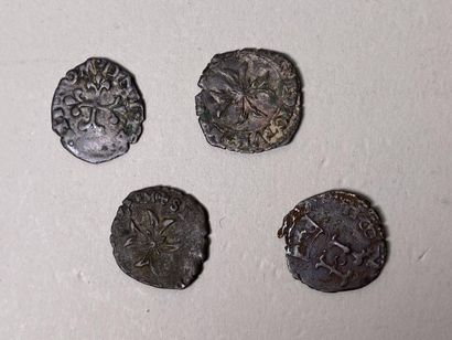 Henri III (1574-1589).

4 Liards au H couronné...