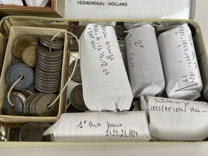 Trois boîtes de monnaies françaises à étudier.

Env....