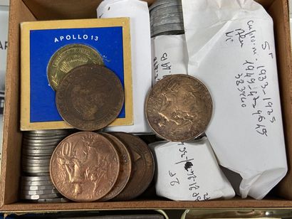 Trois boîtes de monnaies françaises à étudier.

Env....