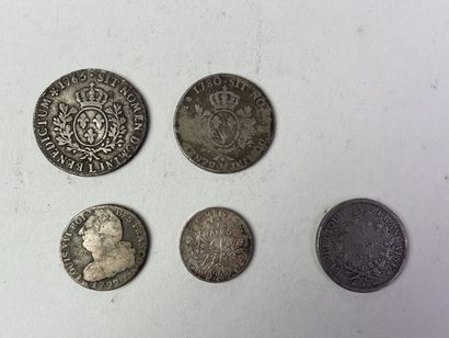 Lot comprenant : 

1 écu Louis XV argent...